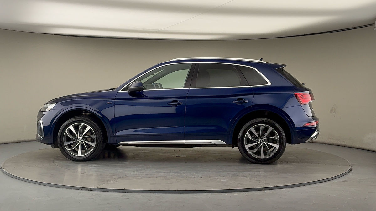 More views of Audi Q5