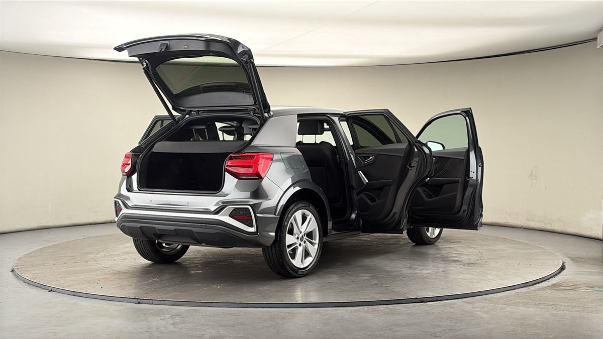 More views of Audi Q2