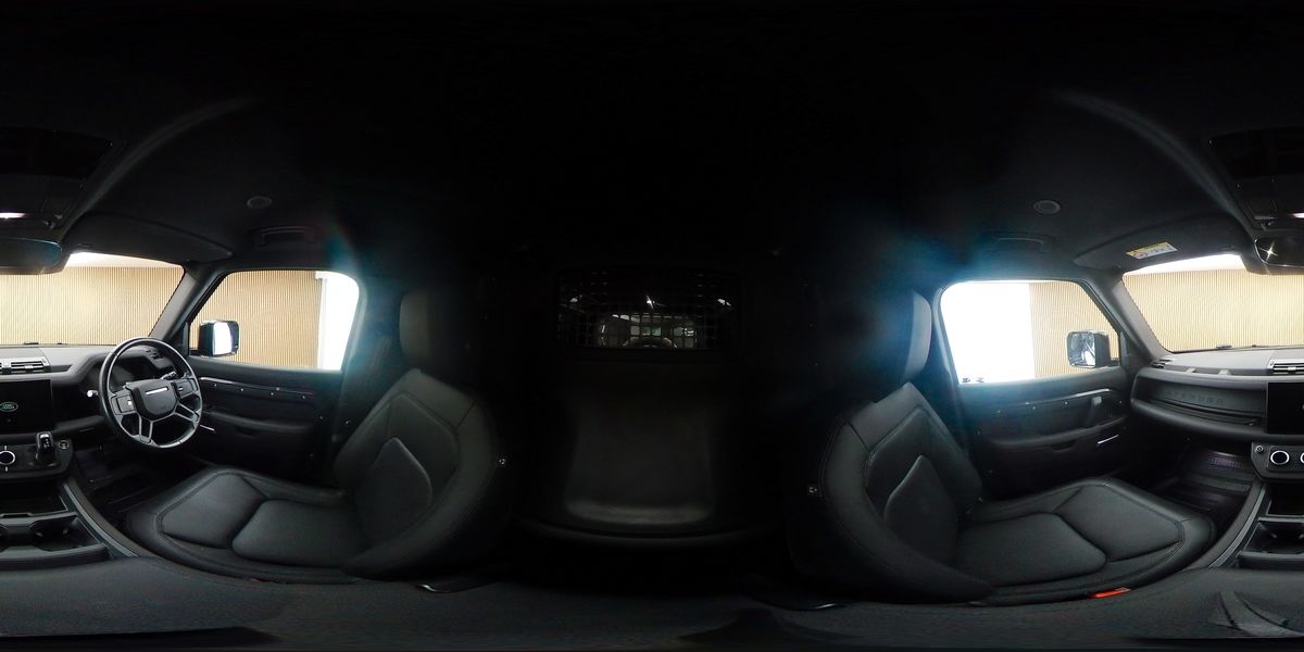 More views of Land Rover Defender 110