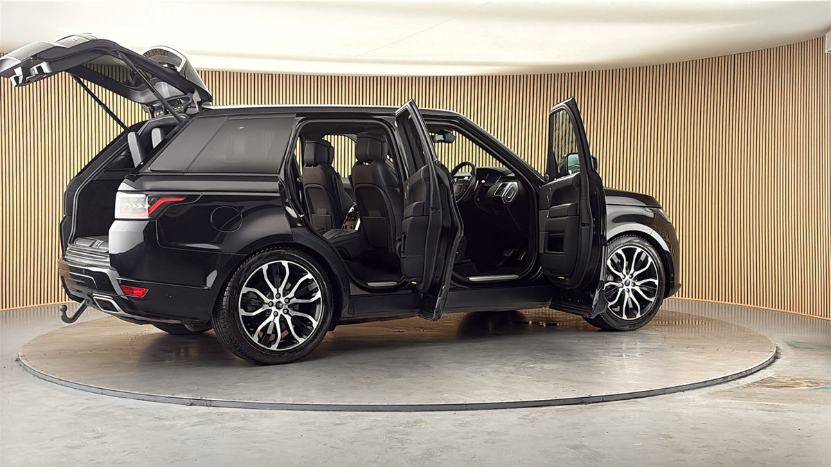 More views of Land Rover Range Rover Sport
