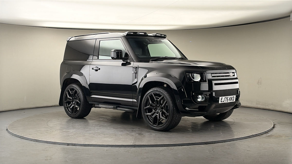 More views of Land Rover Defender 90