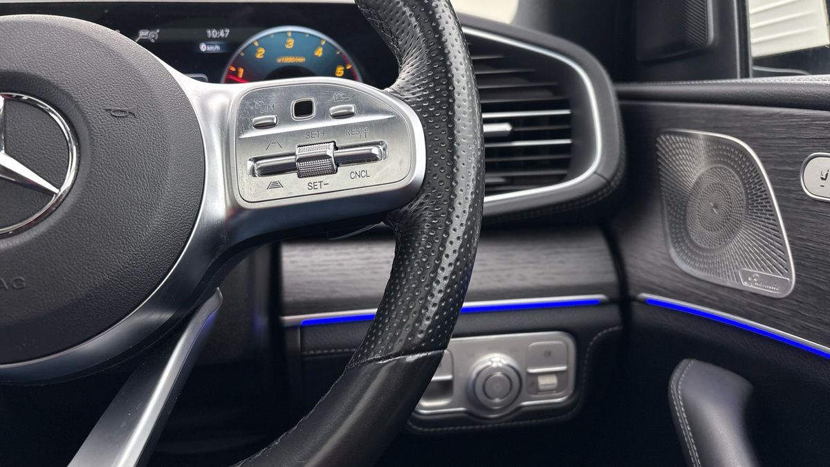 Mercedes-Benz GLE Image 14