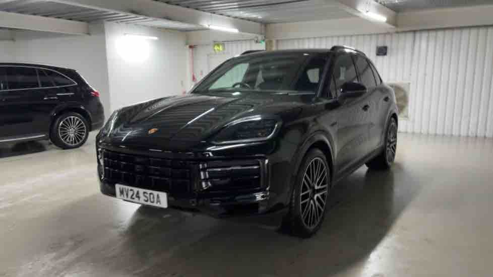 More views of Porsche Cayenne