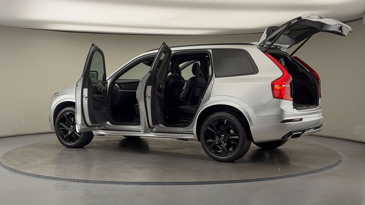 More views of Volvo XC90
