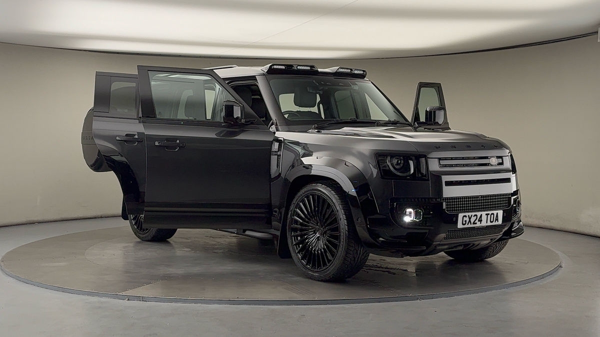 More views of Land Rover Defender 110