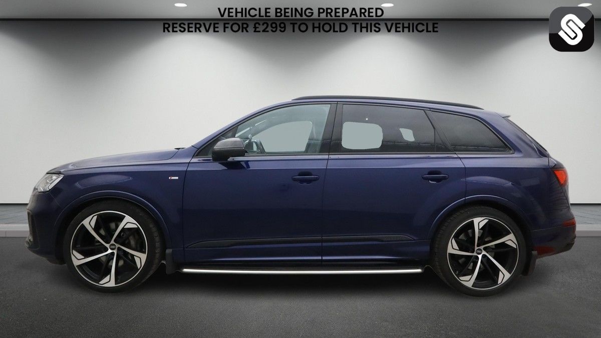 Audi Q7 Image 6