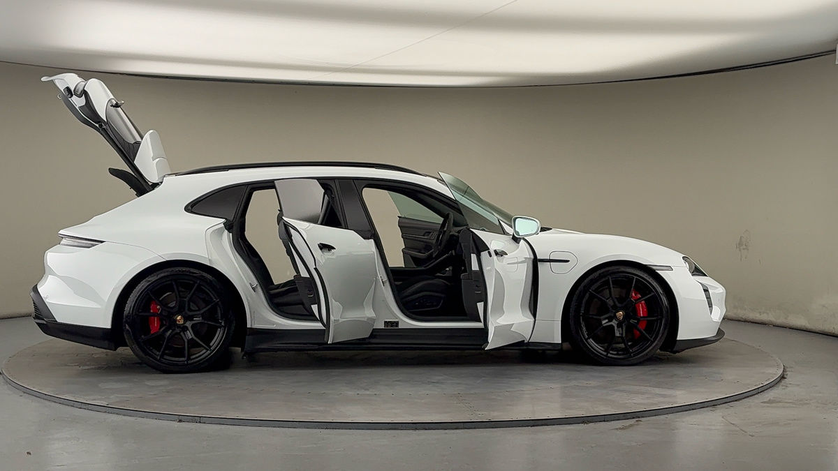 More views of Porsche Taycan