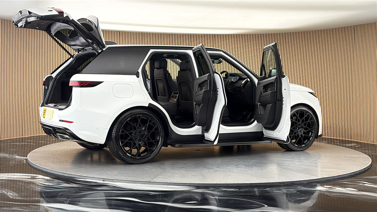 More views of Land Rover Range Rover Sport
