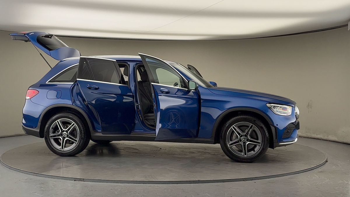 More views of Mercedes-Benz GLC