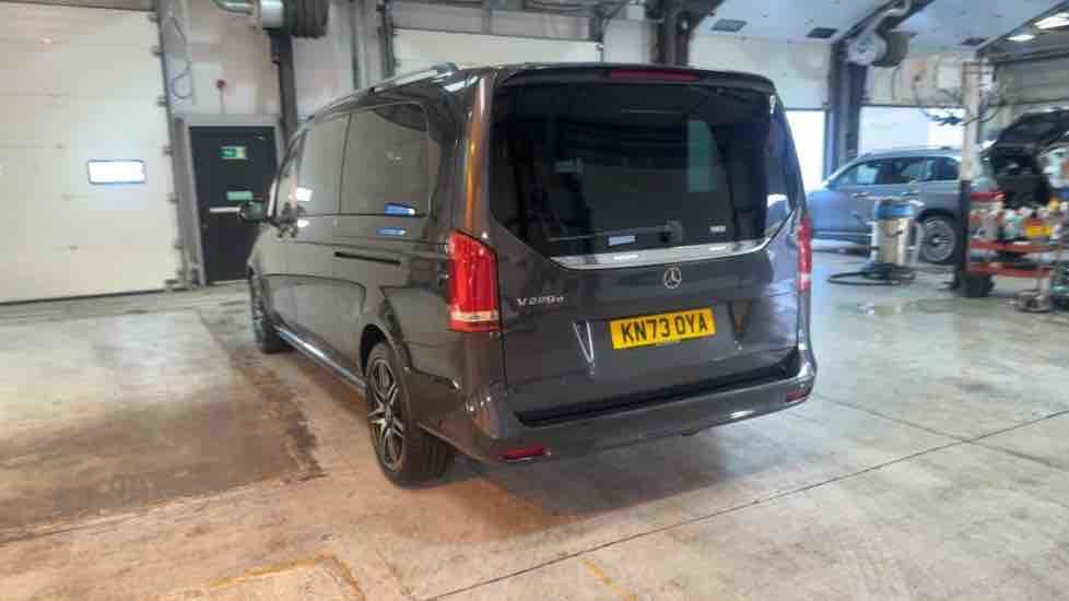 More views of Mercedes-Benz V Class