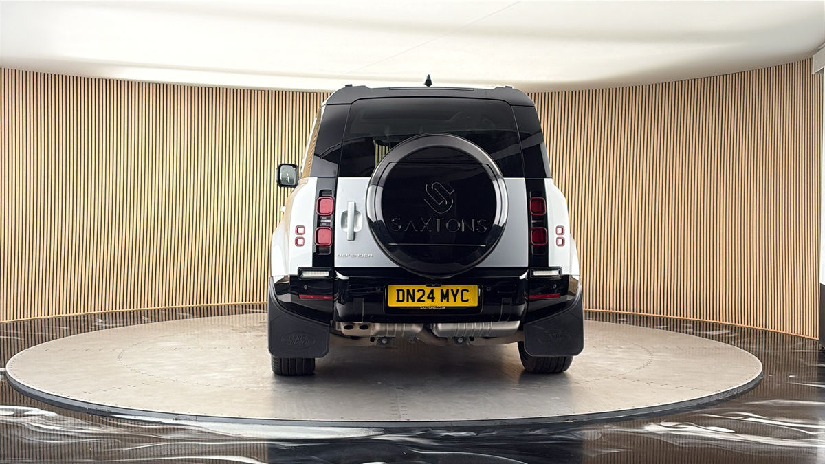 More views of Land Rover Defender 110