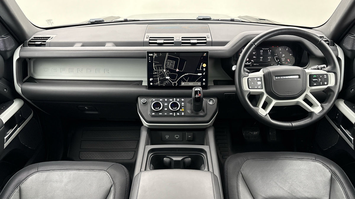 Land Rover Defender 110 Urban Image 12