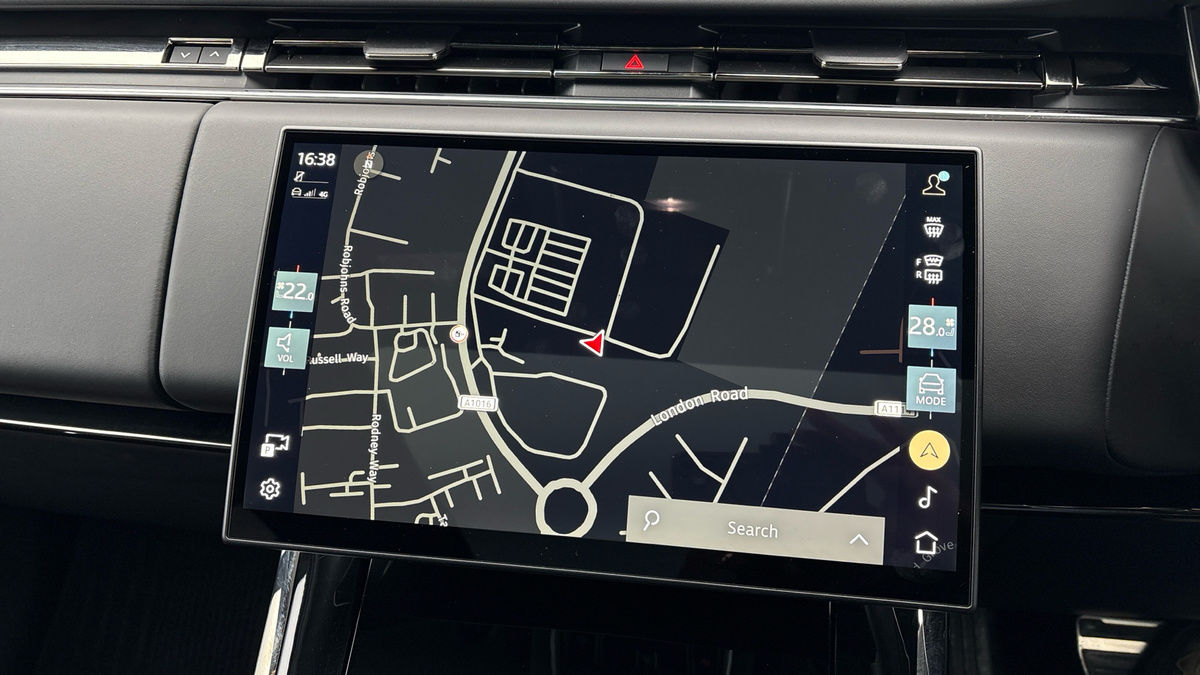 Land Rover Range Rover Sport Image 17