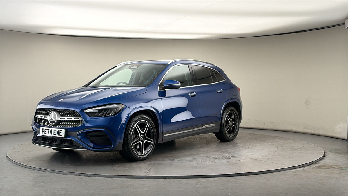 More views of Mercedes-Benz GLA