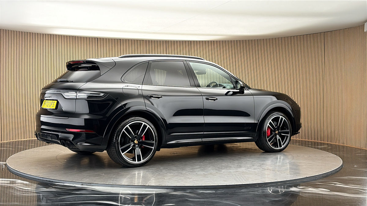 More views of Porsche Cayenne
