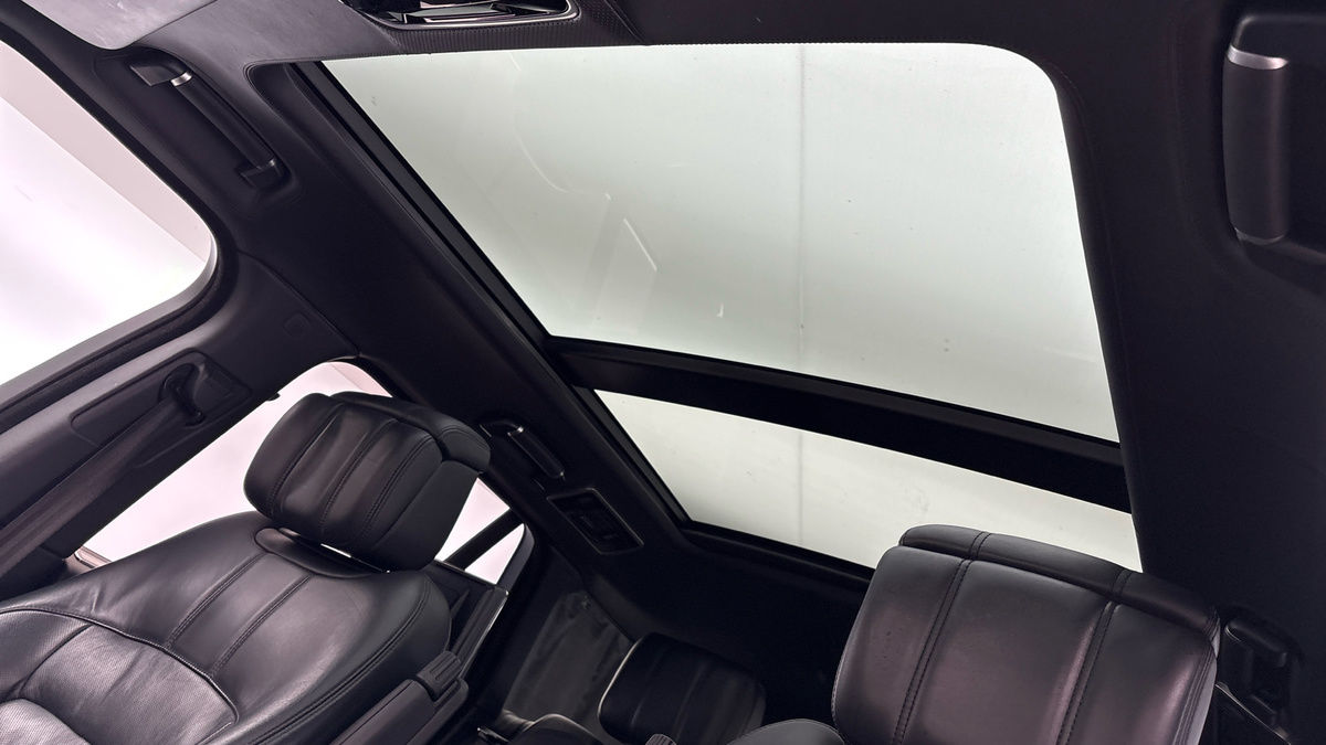 Land Rover Range Rover Image 6
