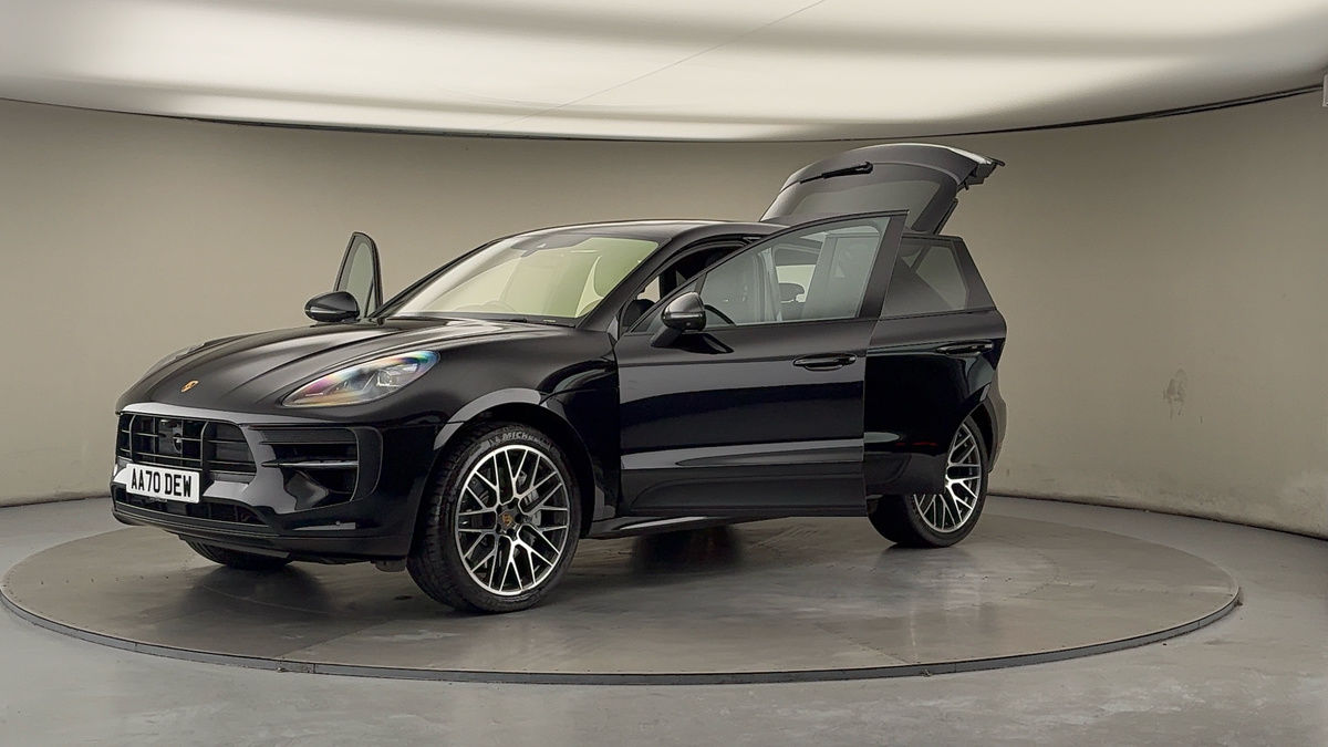 Porsche Macan Image 22