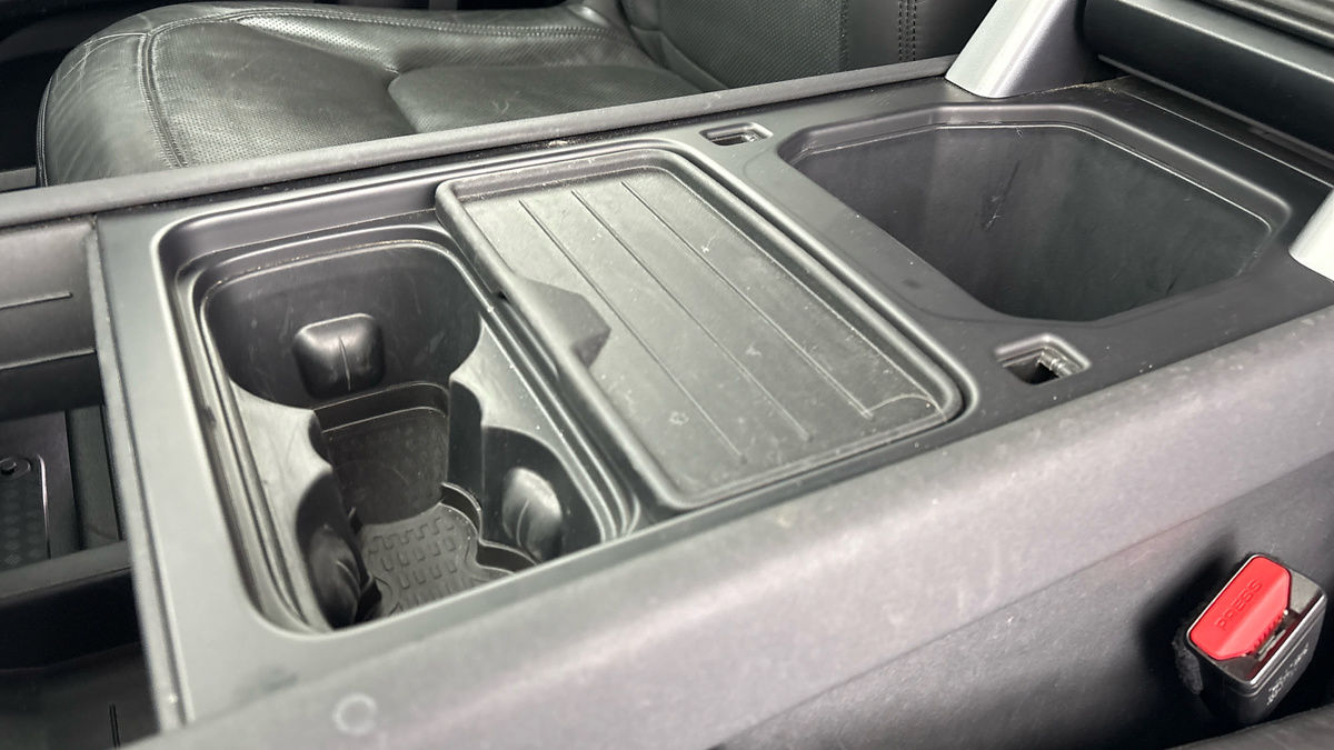 Land Rover Defender 90 Image 9