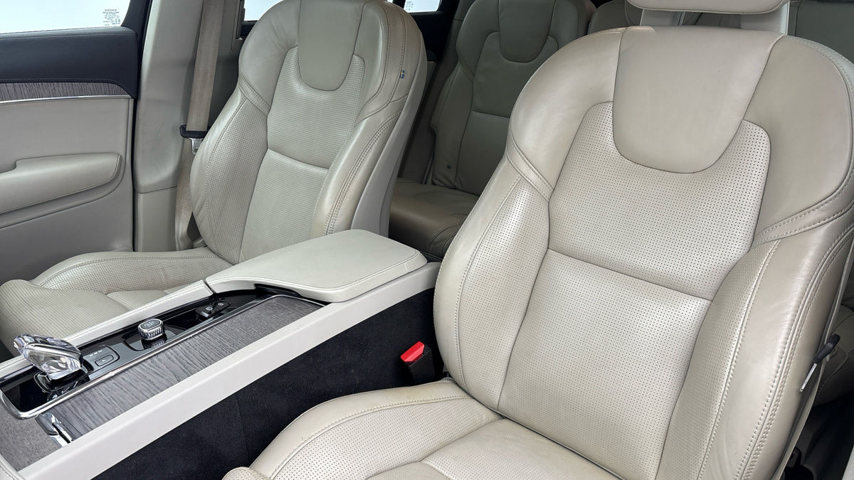 Volvo XC90 Image 7