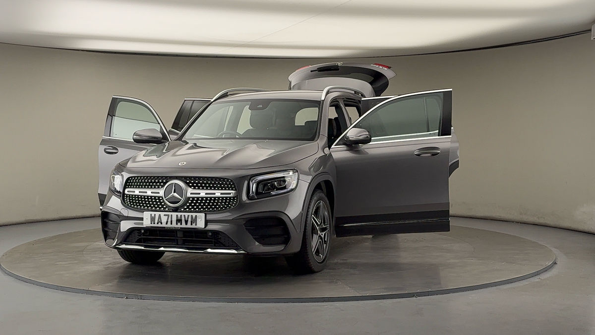 More views of Mercedes-Benz GLB