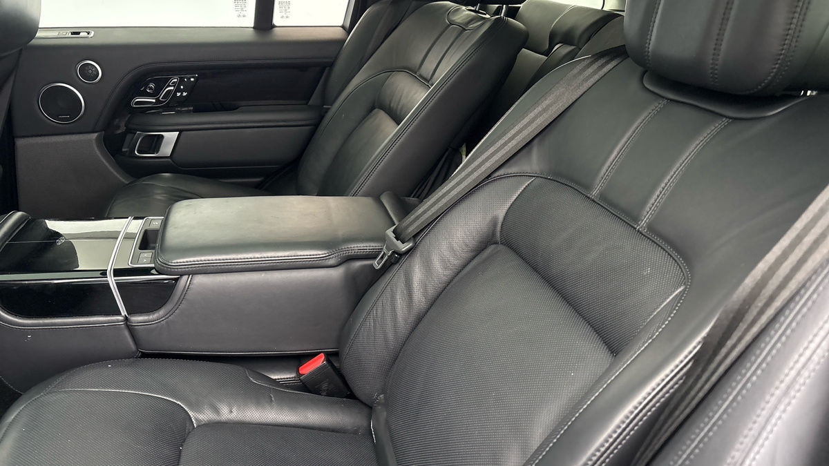 Land Rover Range Rover Image 9