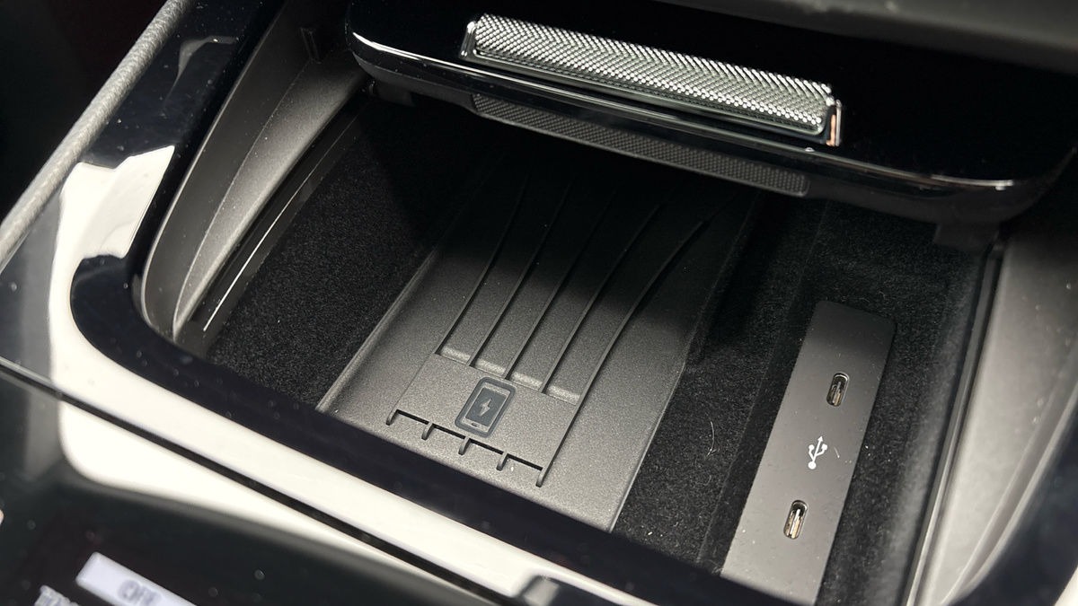 Porsche Cayenne Image 32