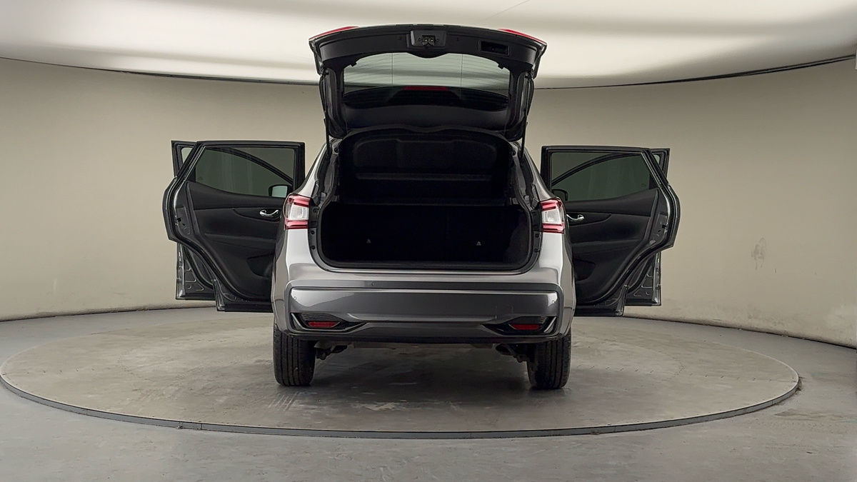 More views of Nissan Qashqai