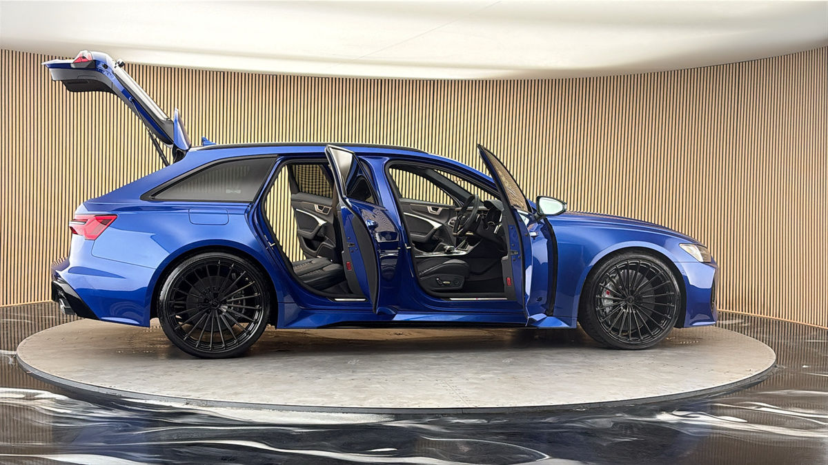 More views of Audi RS6 Avant