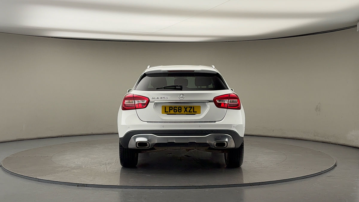 Mercedes-Benz GLA Image 4