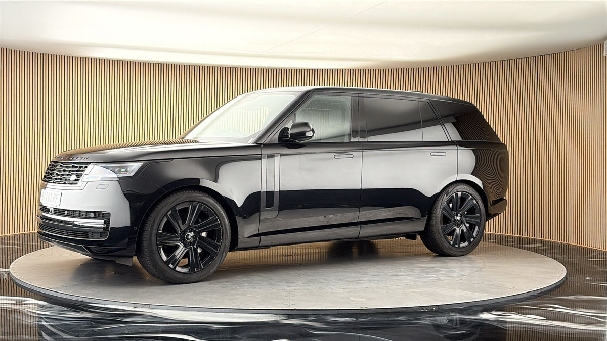 More views of Land Rover Range Rover