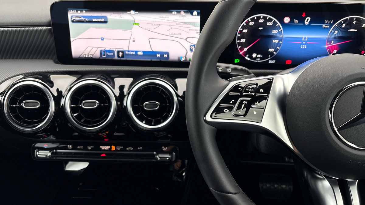 Mercedes-Benz A Class Image 13