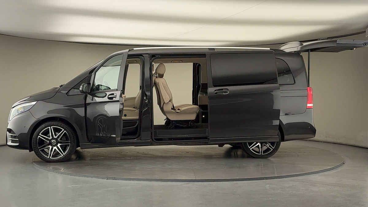 More views of Mercedes-Benz V Class