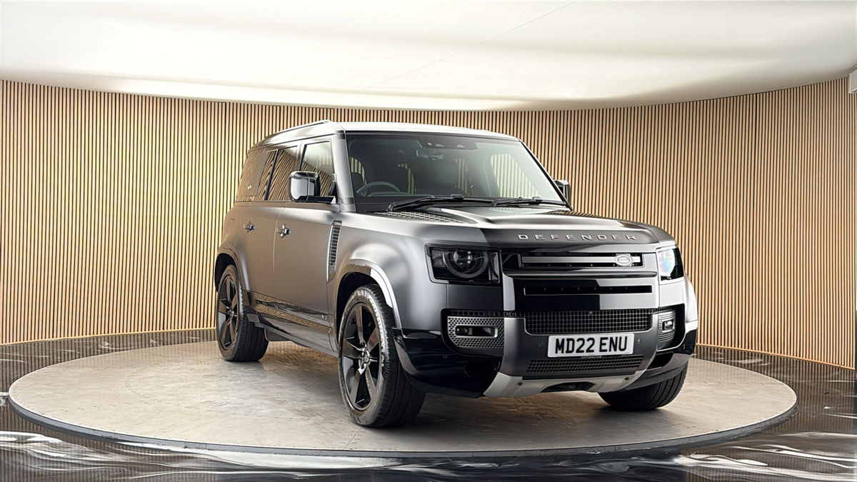 More views of Land Rover Defender 110