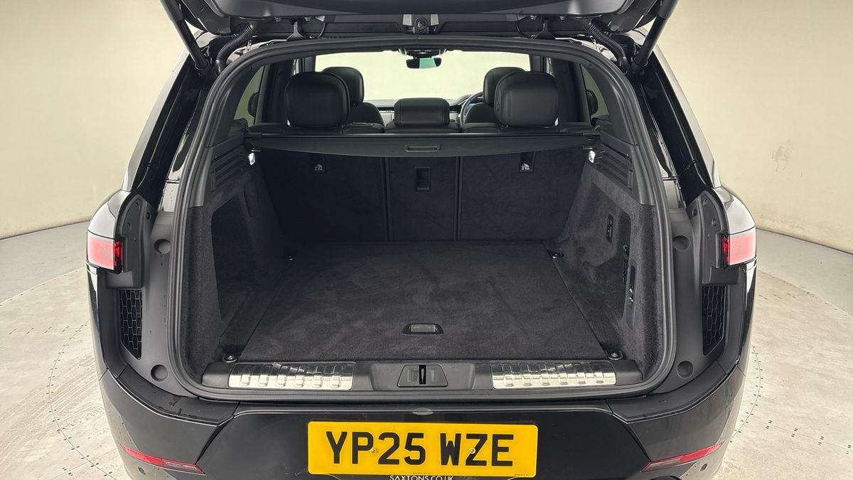 Land Rover Range Rover Sport Image 11