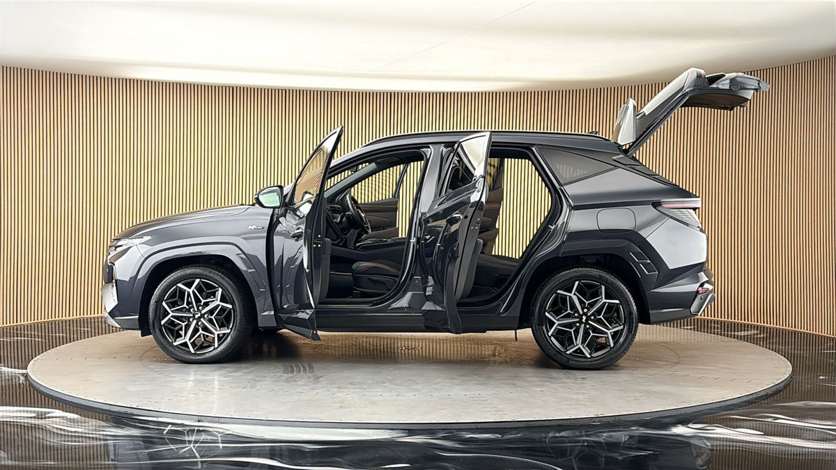 More views of Hyundai TUCSON