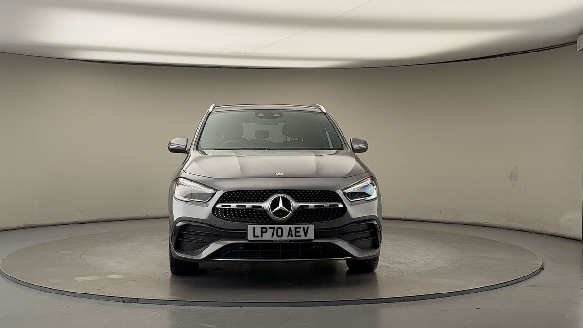 More views of Mercedes-Benz GLA