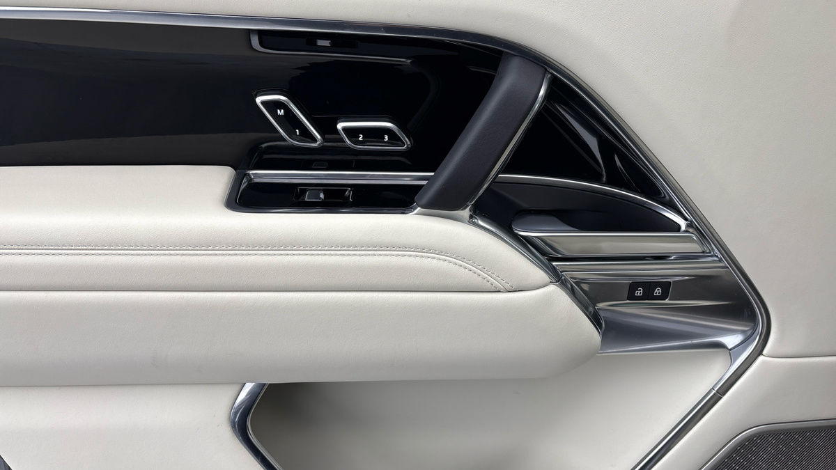 Land Rover Range Rover Image 19