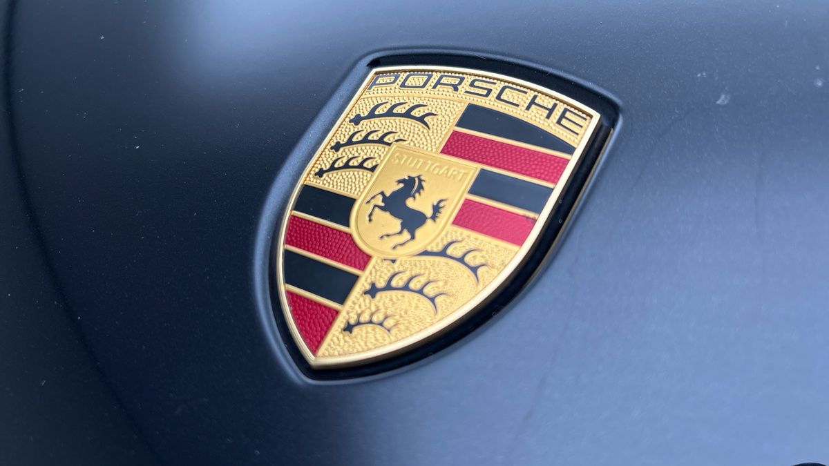 Porsche Cayenne Image 24