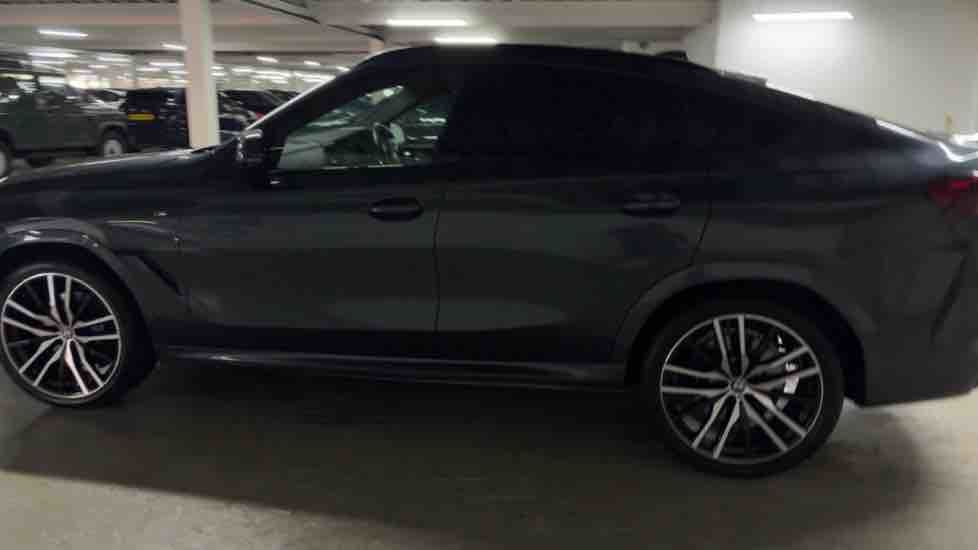 More views of BMW X6