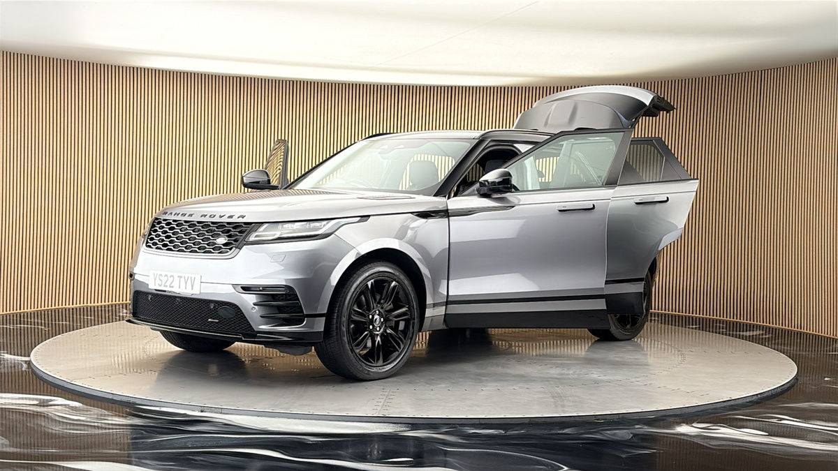 Land Rover Range Rover Velar Image 22