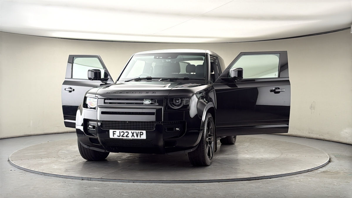 More views of Land Rover Defender 90