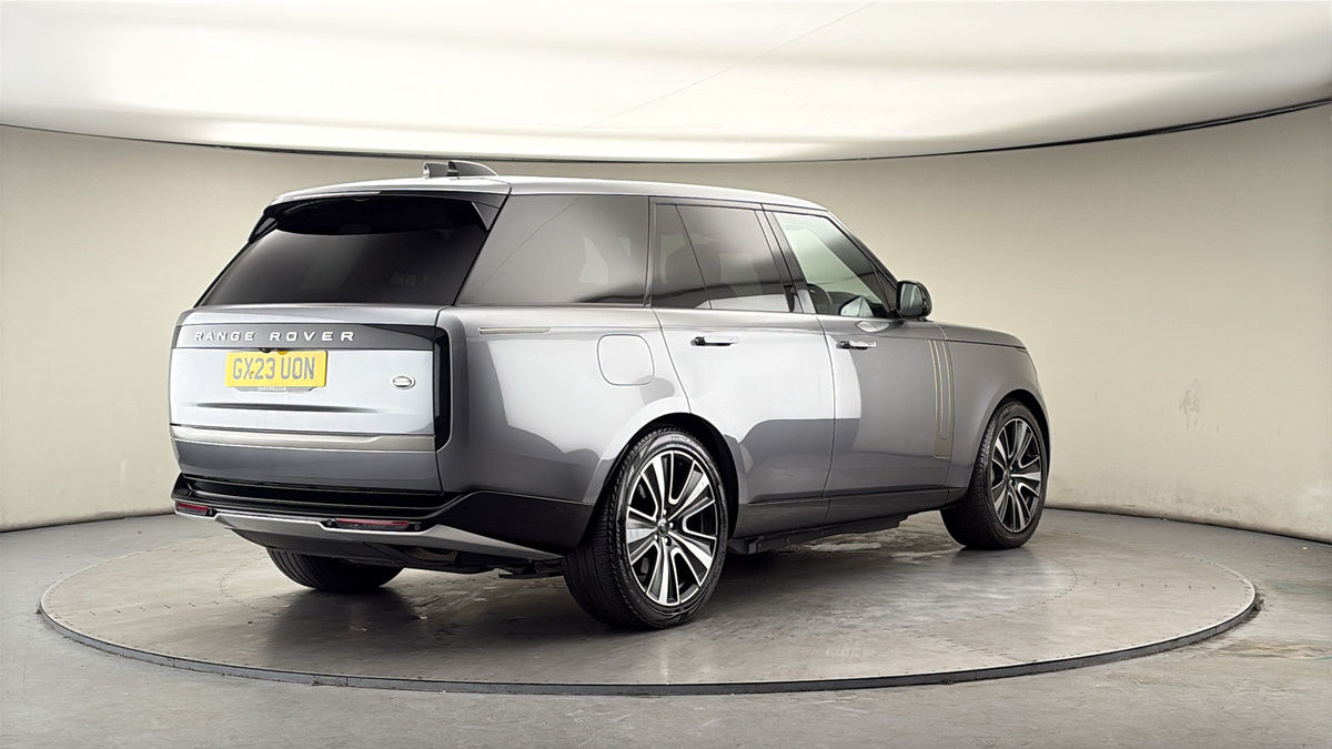 More views of Land Rover Range Rover