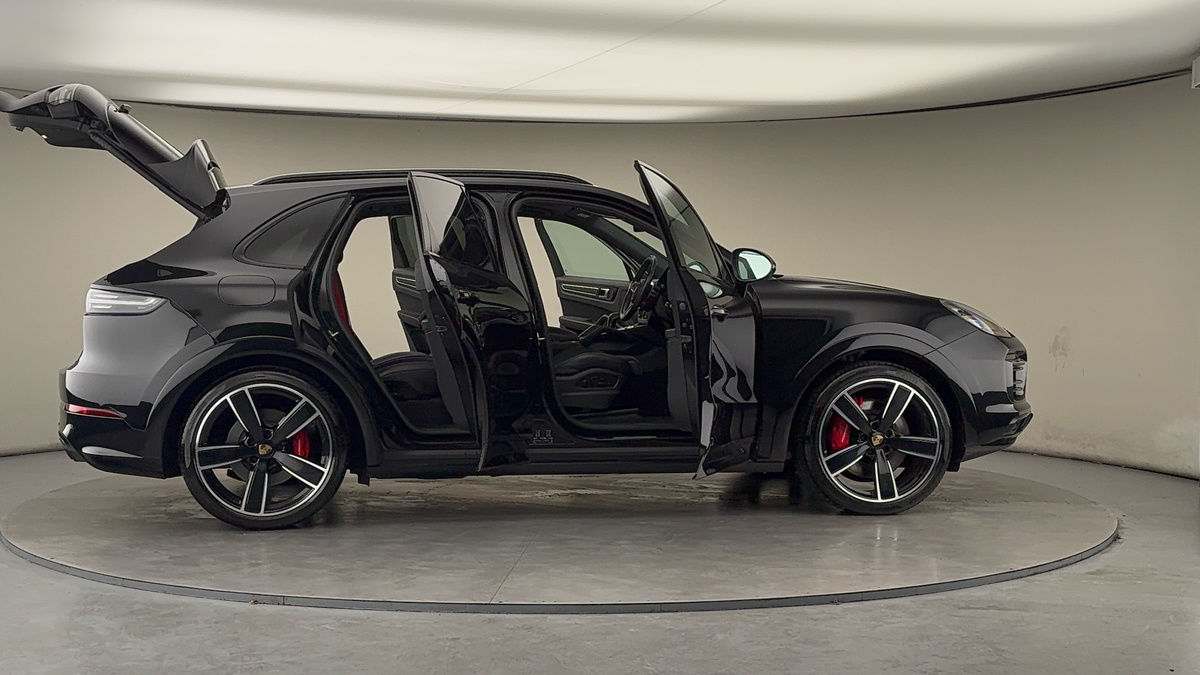 More views of Porsche Cayenne