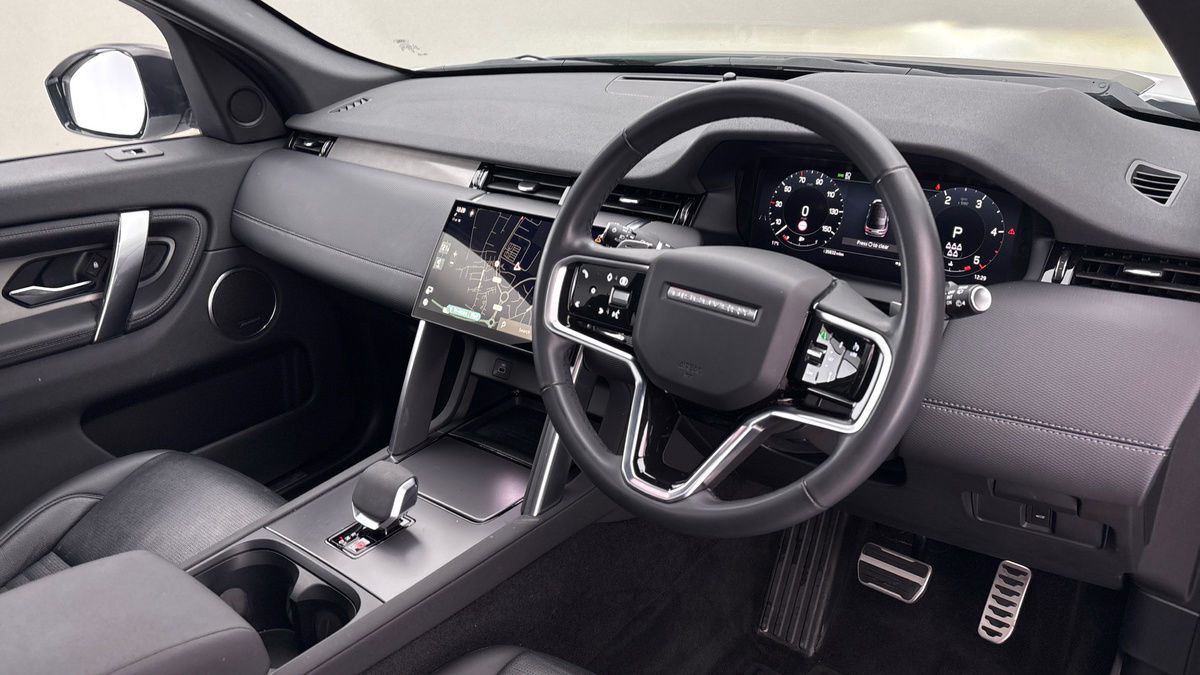Land Rover Discovery Sport Image 5