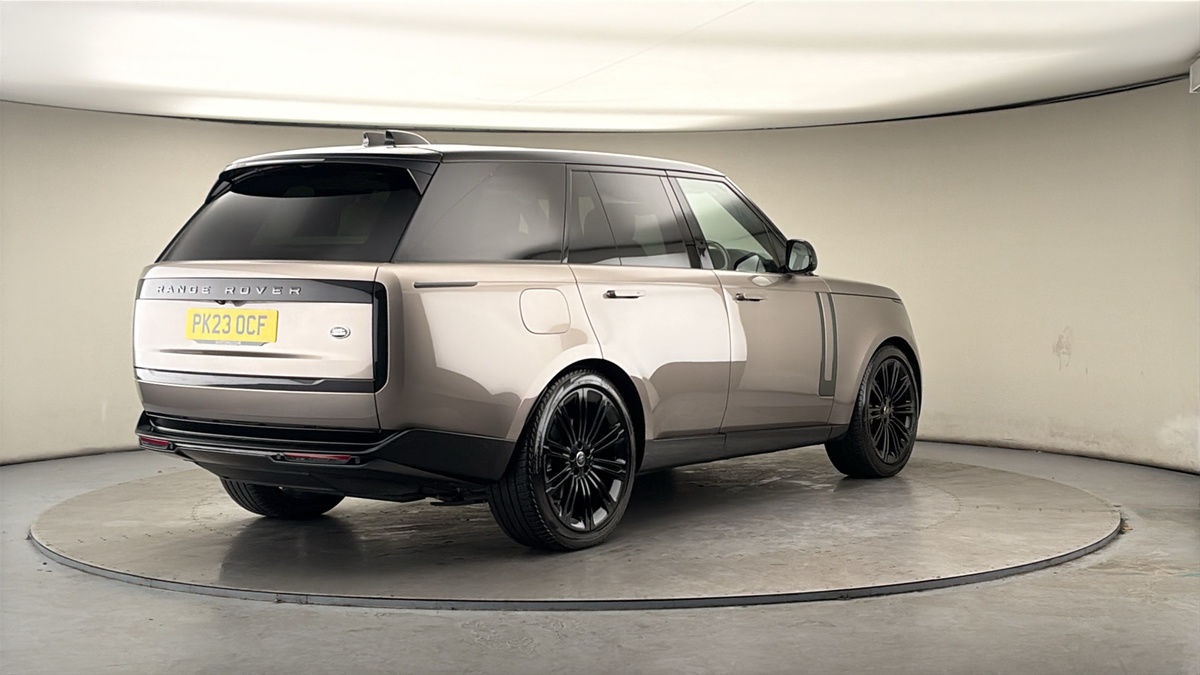 More views of Land Rover Range Rover