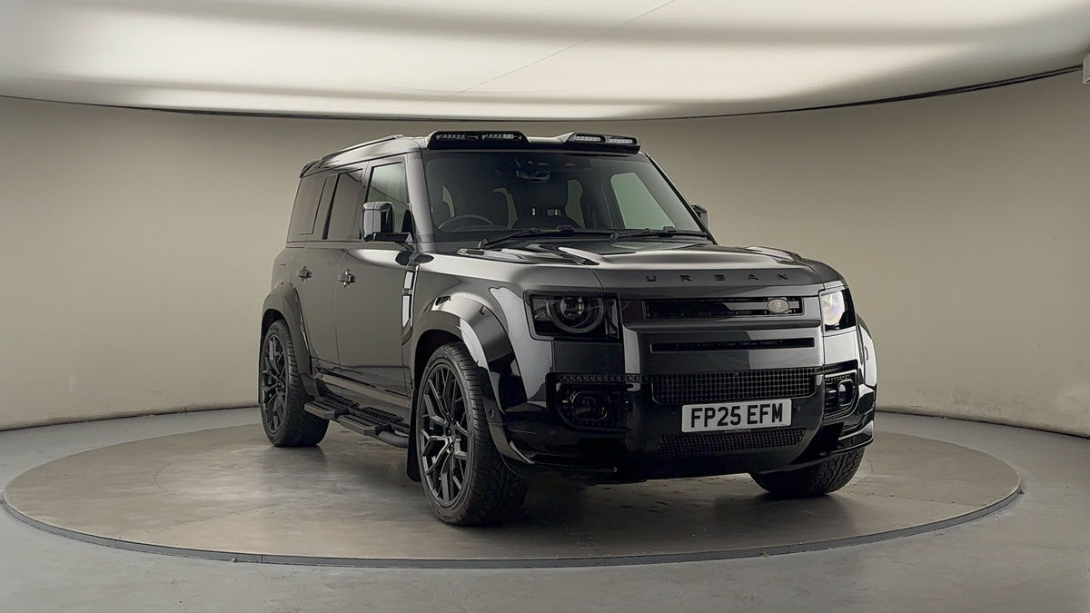 More views of Land Rover Defender 110