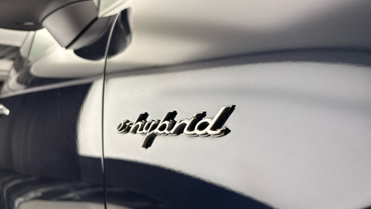 Porsche Cayenne Image 25