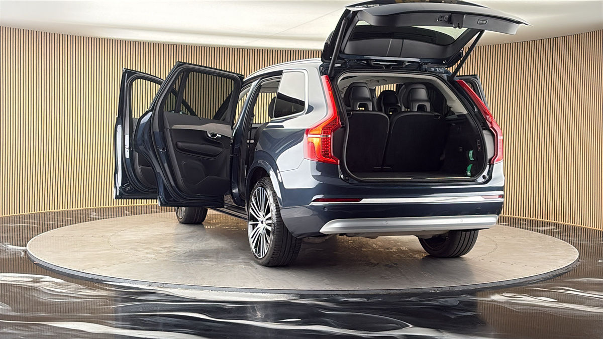 More views of Volvo XC90
