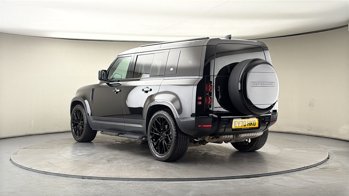 Land Rover Defender 110 Image 2