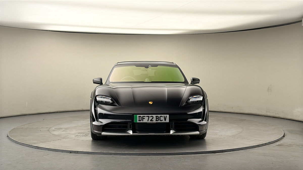 Porsche Taycan Image 3